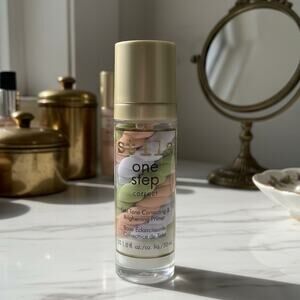 stila One Step Color Corrector & Brightening Primer Facial Serum, 1 oz